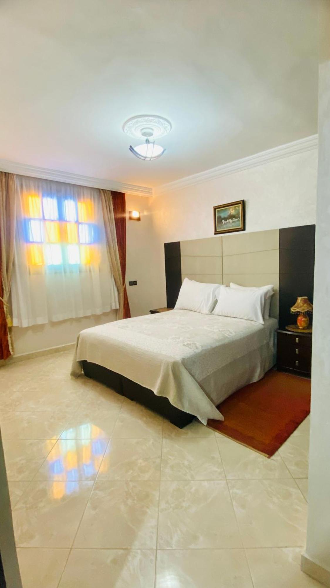 Apartment Charment Au Centre Ville, Internet Fibre, Canal Plus, Chaines Internationales Agadir