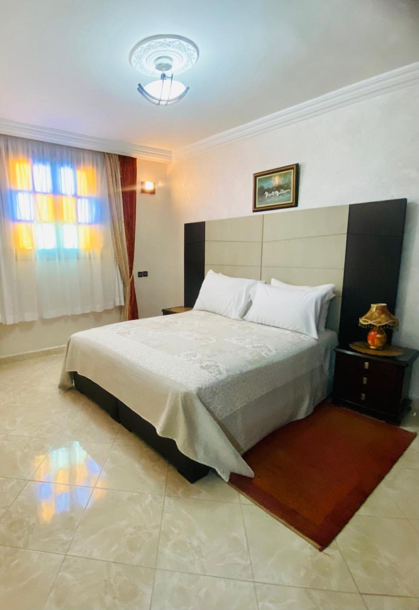Charment Au Centre Ville, Internet Fibre, Canal Plus, Chaines Internationales Apartment Agadir