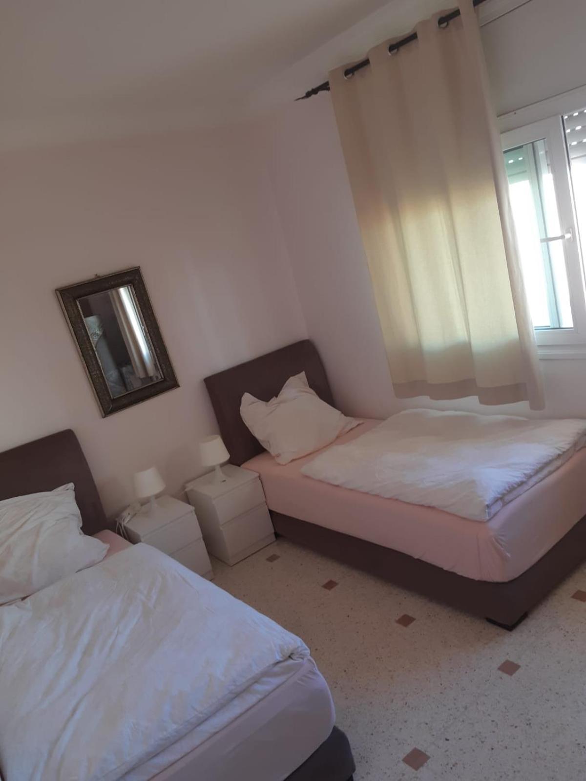 Belle Bien Meublee Pour Les Vacanciers *