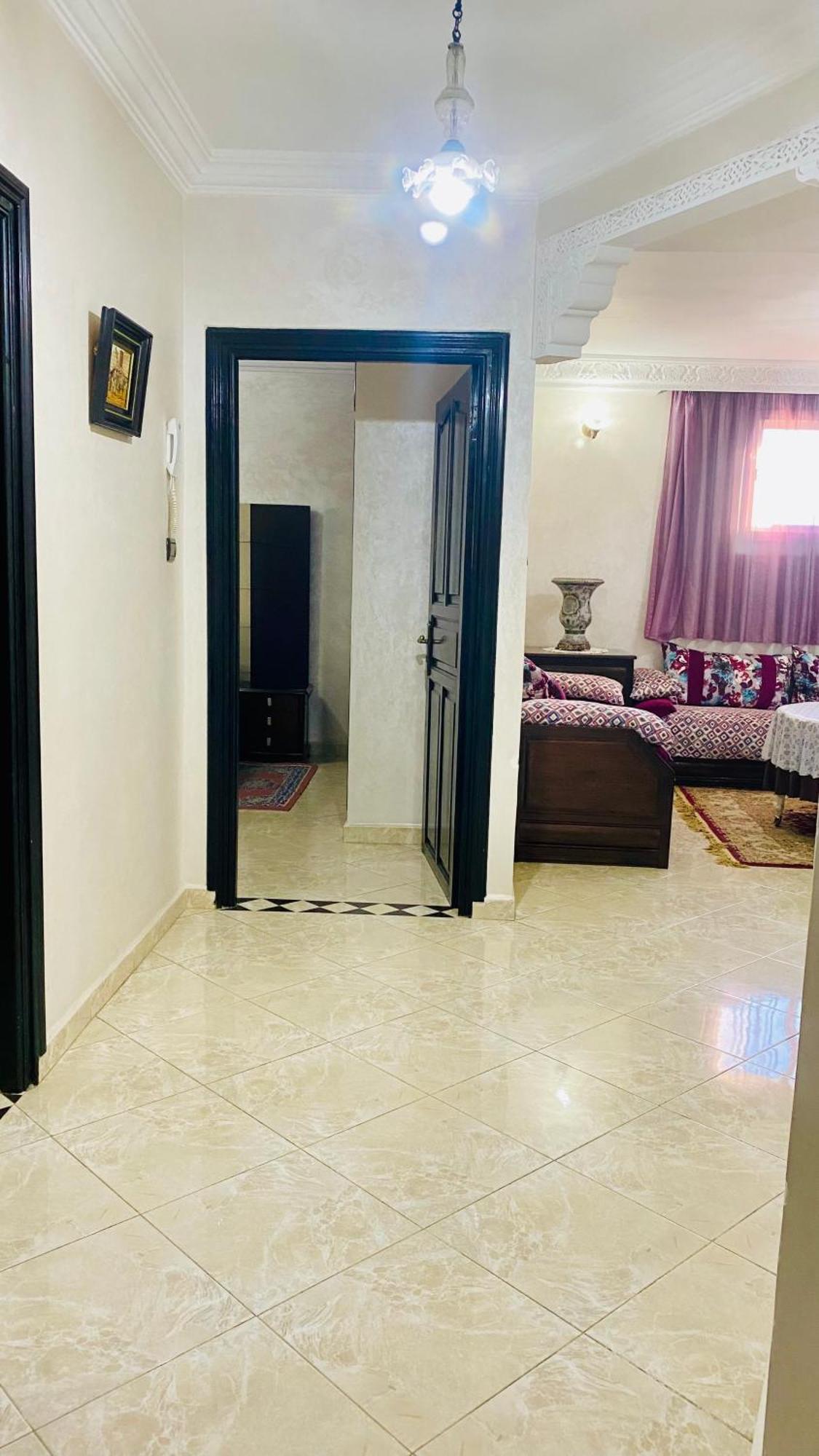Charment Au Centre Ville, Internet Fibre, Canal Plus, Chaines Internationales Apartment Agadir