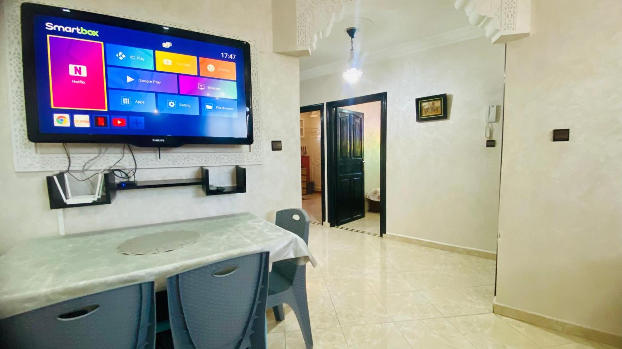 Apartment Charment Au Centre Ville, Internet Fibre, Canal Plus, Chaines Internationales Agadir