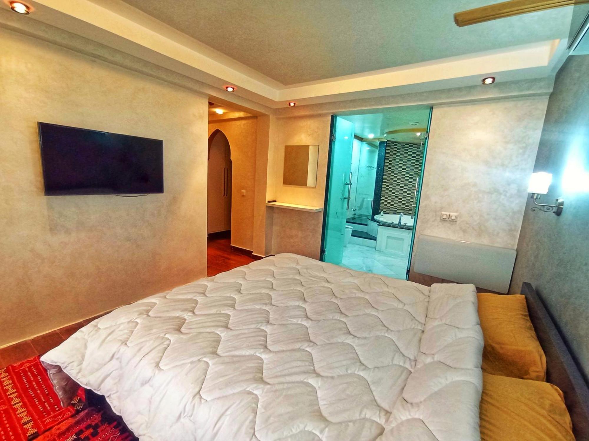 Appartemet Standing With Jacuzzi Apartment