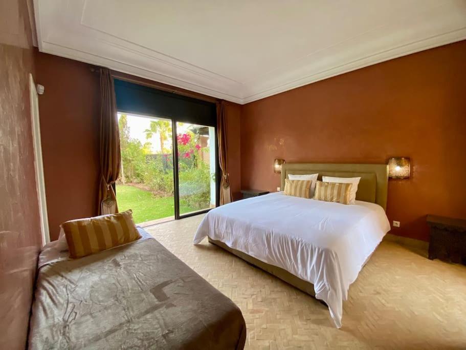 Luxueuse Proche Et Taroudant Pour 6 Pers Piscine Privee Sans Vis A Vis Villa