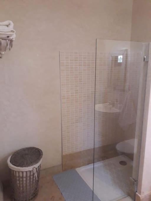 Luxueuse Proche Et Taroudant Pour 6 Pers Piscine Privee Sans Vis A Vis Villa