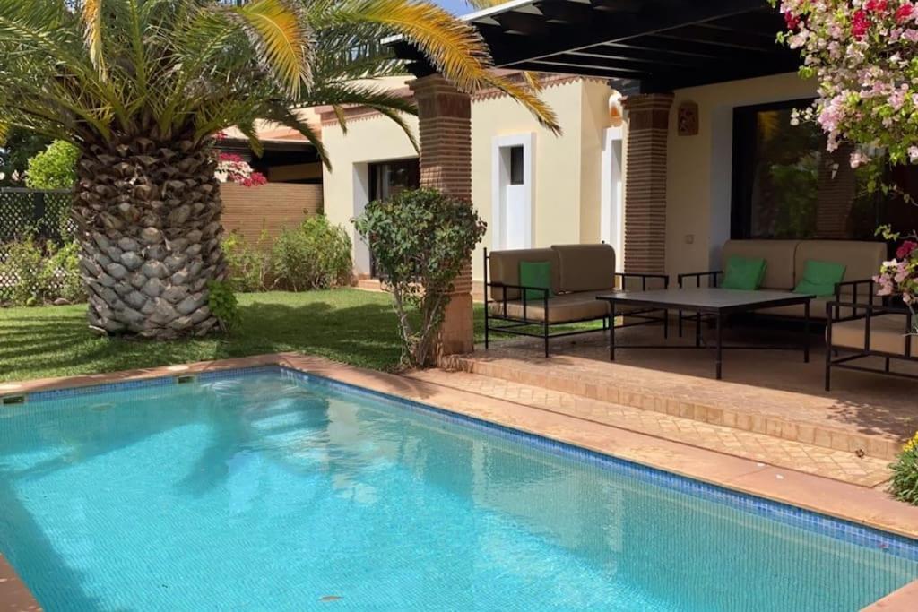 Luxueuse Proche Et Taroudant Pour 6 Pers Piscine Privee Sans Vis A Vis *