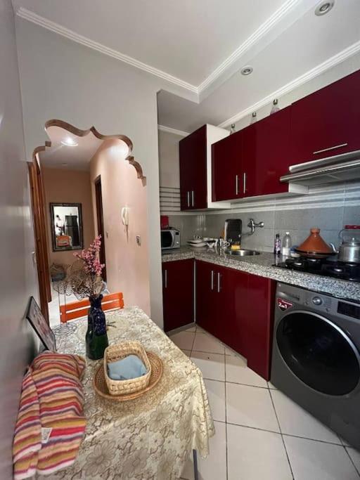 Jolie Appt - Anza Apartment *