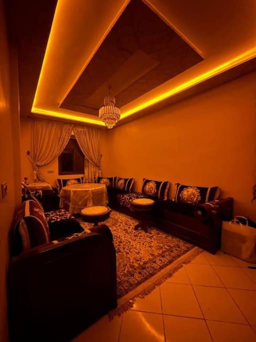 Jolie Appt - Anza Apartment