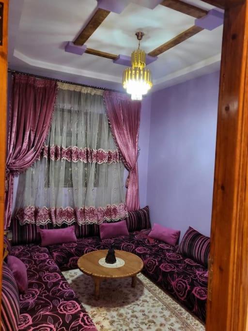 Jolie Appt - Anza Apartment *