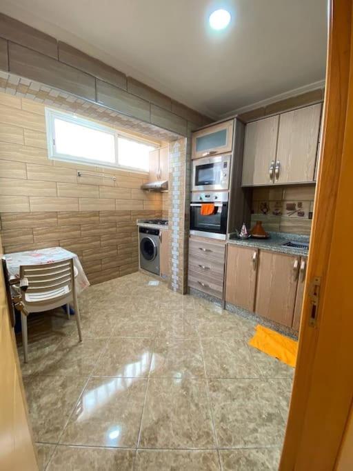 Apartment Family &couple Retreat In *