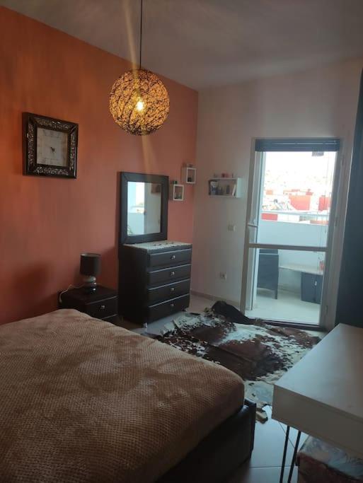 Spacieux Salon Et 2 Pieces Appartement *