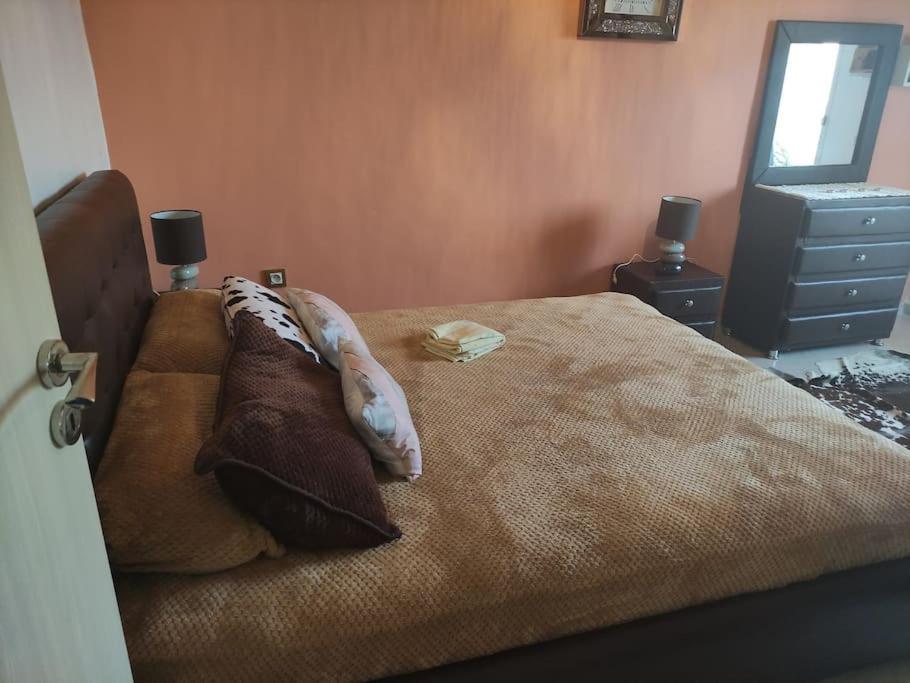 Appartement Spacieux Salon Et 2 Pieces
