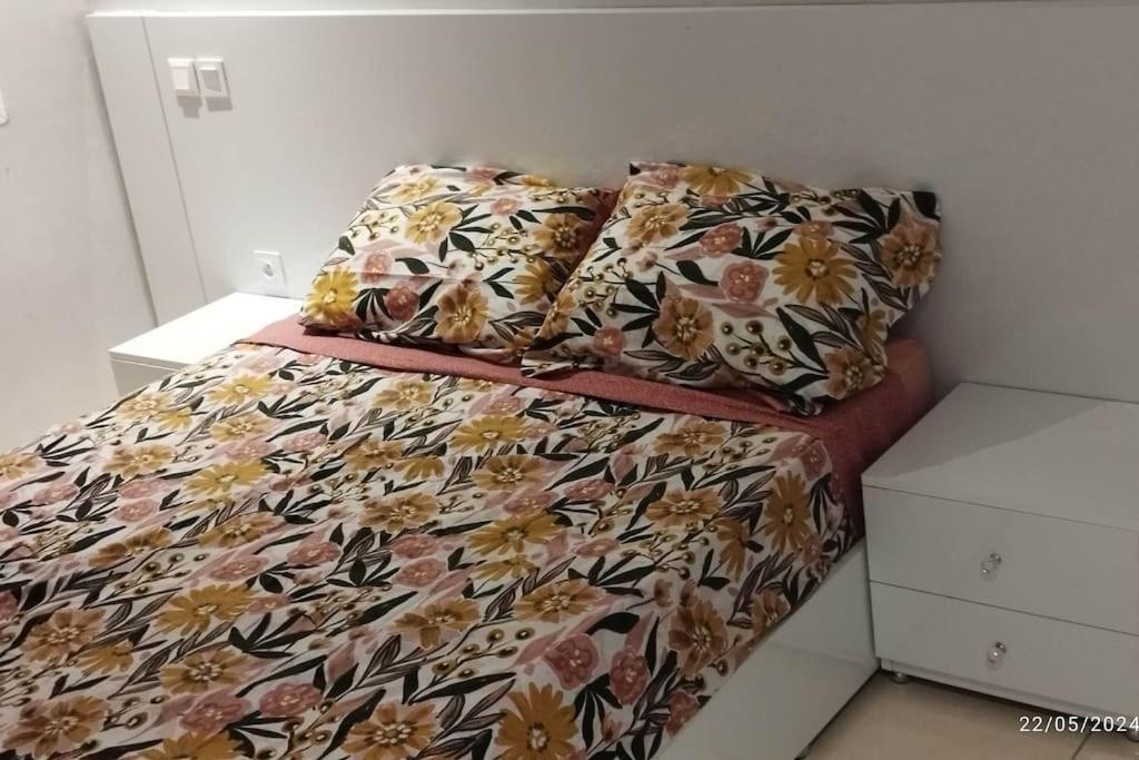 Avec Piscine Sur Apartment