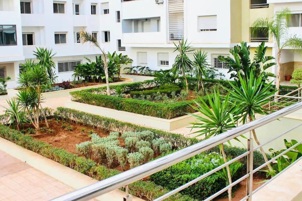 Avec Piscine Sur Apartment *