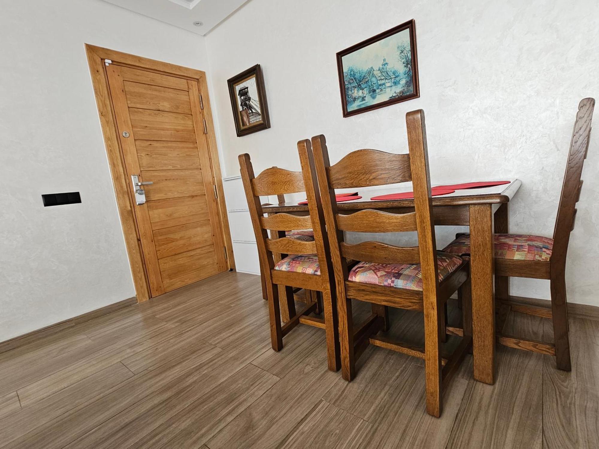 Apartment Avec Fibre Optique, Parking Et La Piscine De La Marina A 10 Min En Voiture Agadir