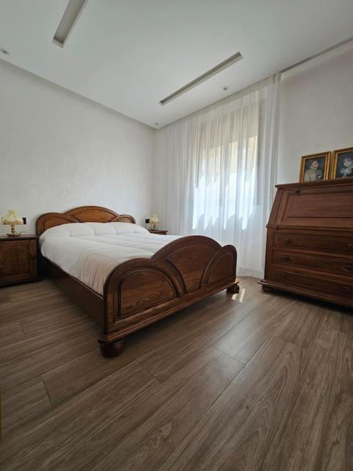 Luxurious 2 Bedroom Rustic Apartment