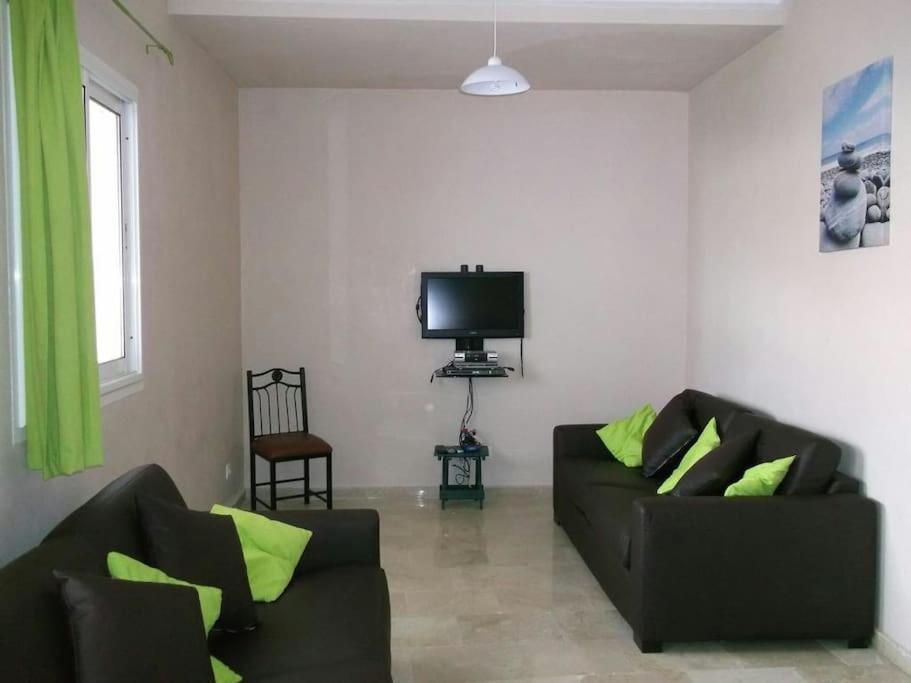Luxurious In Marina Apartment *
