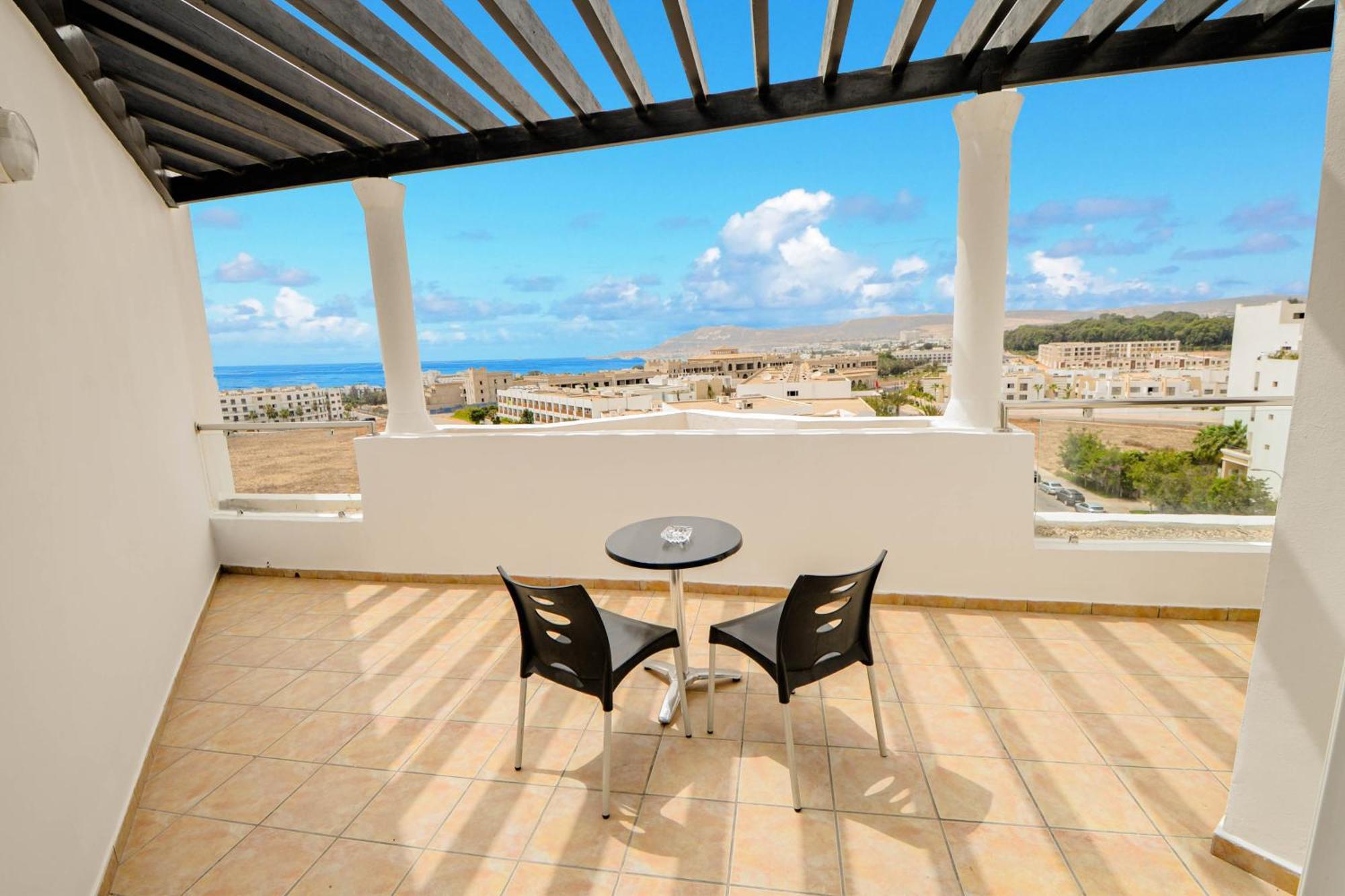 Appart'hotel Intouriste 4*
