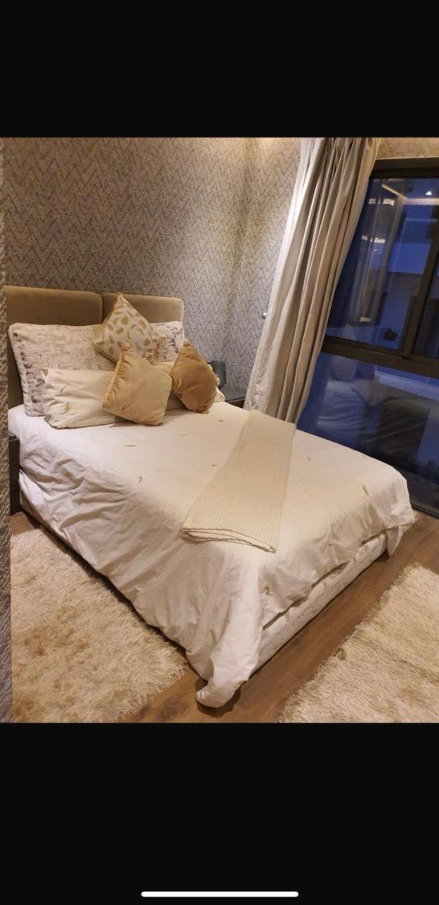 Proche De La Marina Apartment
