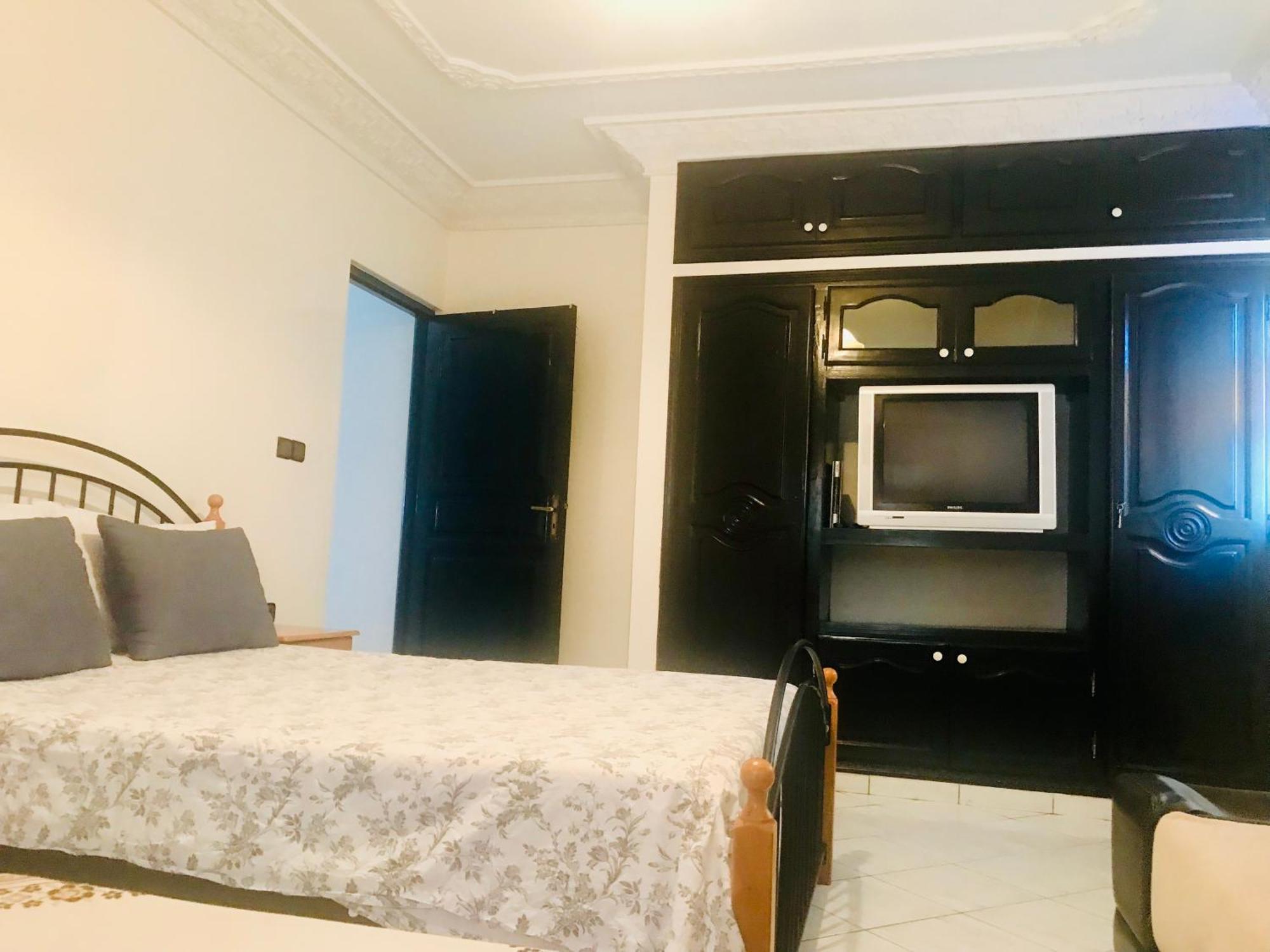 Apartment Superbe Au Centre Internet Fibre, Canal Plus, Chaines Internationales Agadir