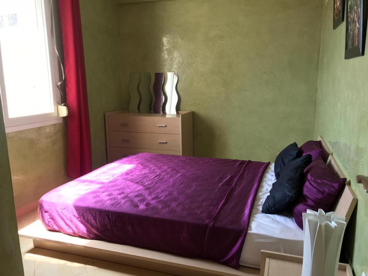 Bel Meuble Et Propre Pres Du Centre Apartment