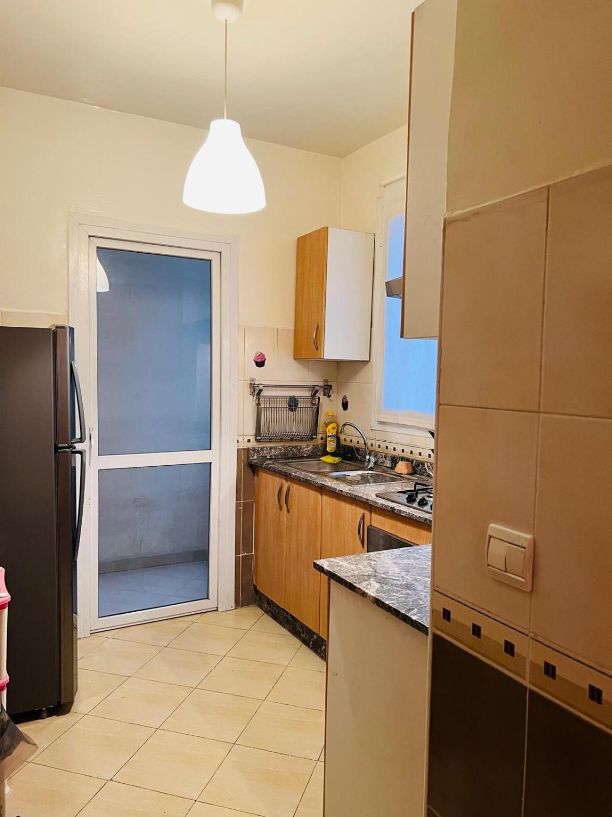 Apartment Bel Meuble Et Propre Pres Du Centre