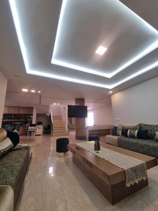 Somptueuse & Luxueuse 5 Etoiles Villa *