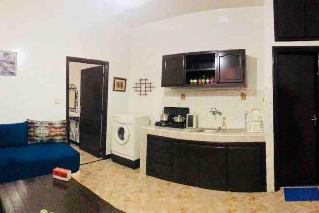 Apartment Avec Patio, Au Centre Ville, Internet Fibre, Canal Plus, Chaines Internationales *