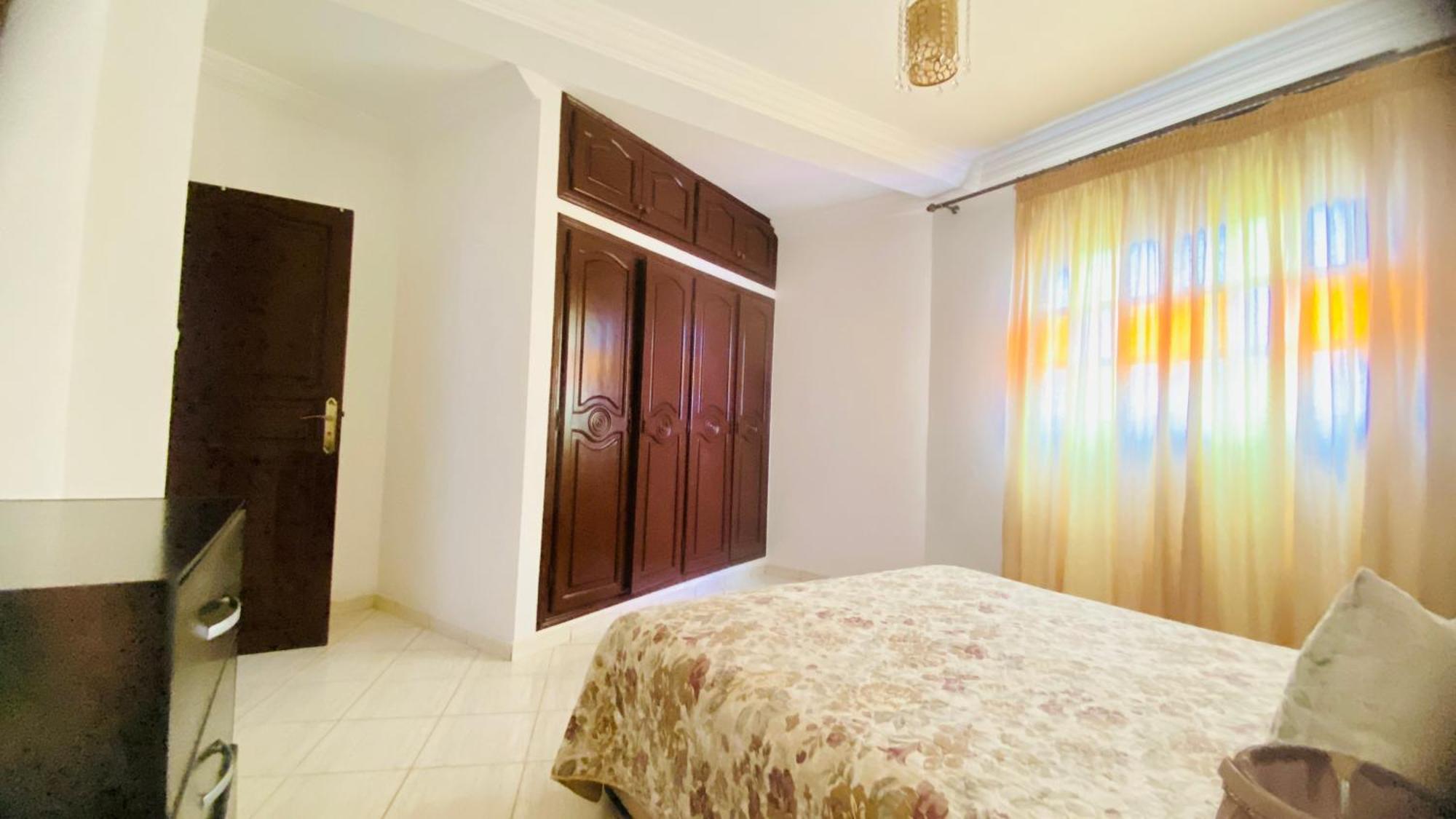 Apartment Bel Au Centre Ville, Internet Fibre, Netflix, Canal Plus, Chaines Internationales Agadir