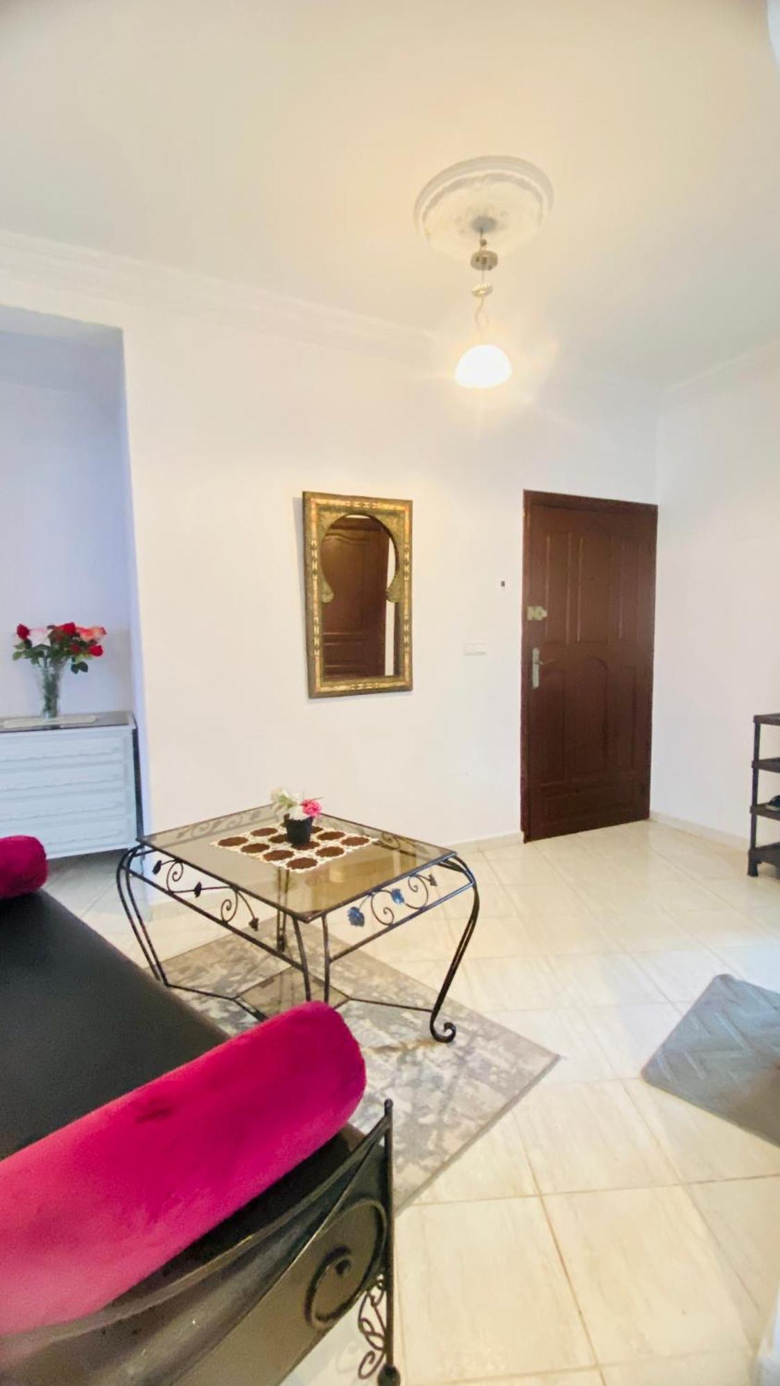 Bel Au Centre Ville, Internet Fibre, Netflix, Canal Plus, Chaines Internationales Apartment