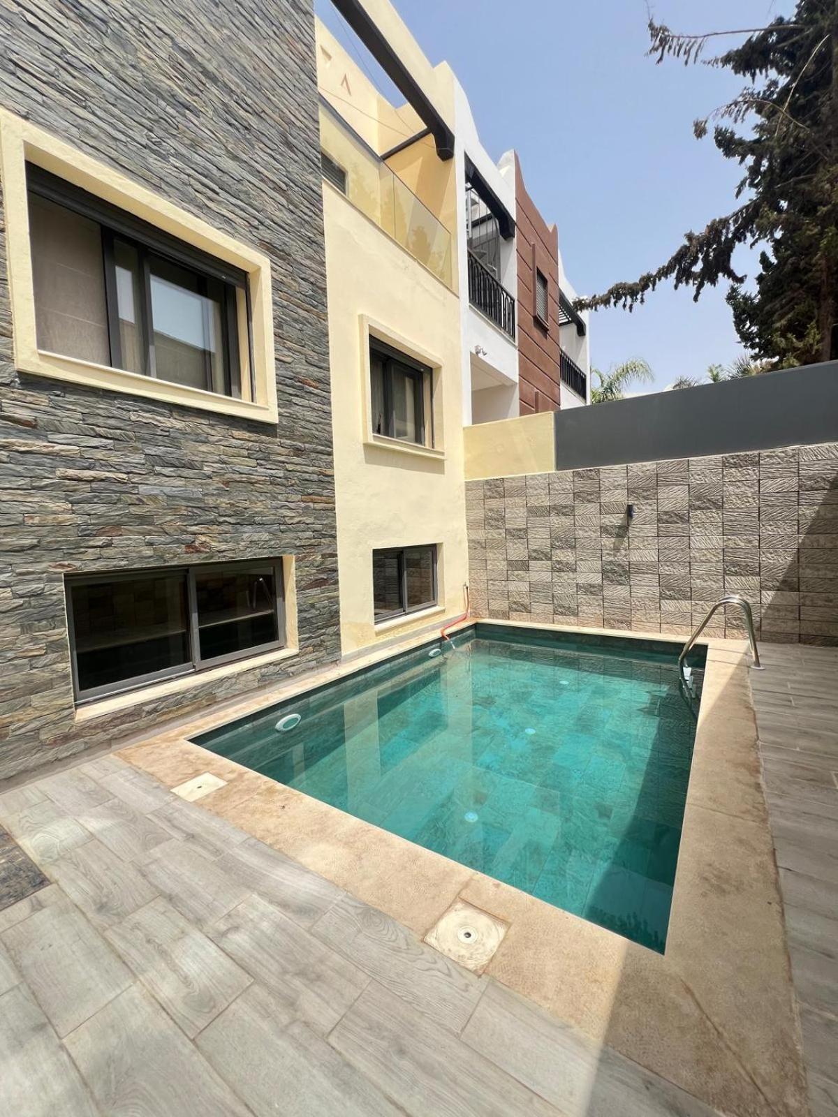 Pergola Enormes Avec Piscine & Parking Villa Agadir