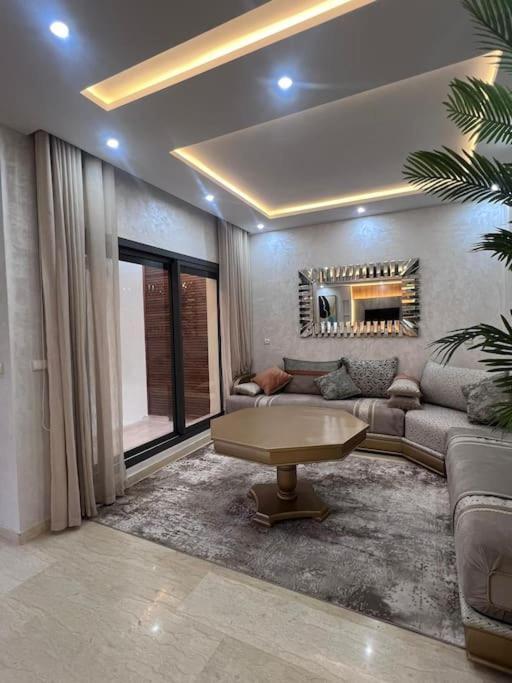 Villa Pergola Enormes Avec Piscine & Parking *