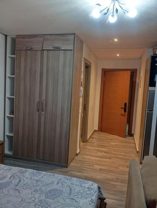 Apartment Jolie Garconniere Avec Piscine