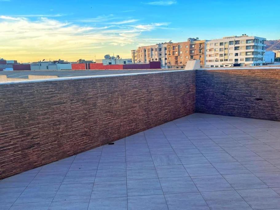 Avec Terrasse Apartment *