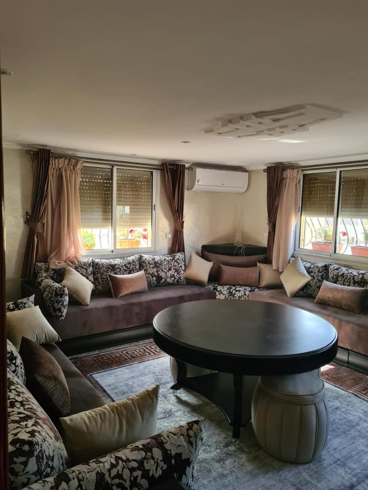 Maison Moderne De 370m2 Sur 3 Etages Holiday home *
