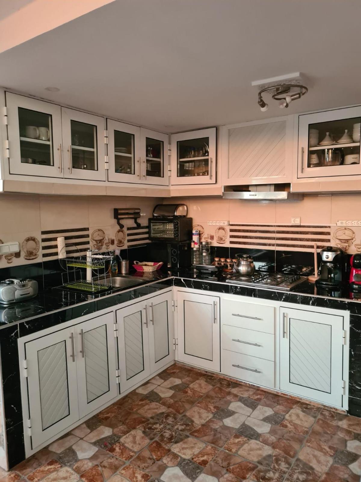Maison Moderne De 370m2 Sur 3 Etages