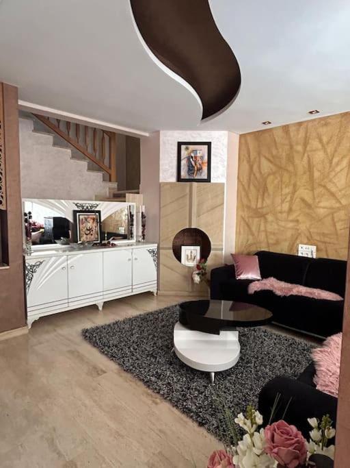 Cozy Elegant In Downtown Villa *