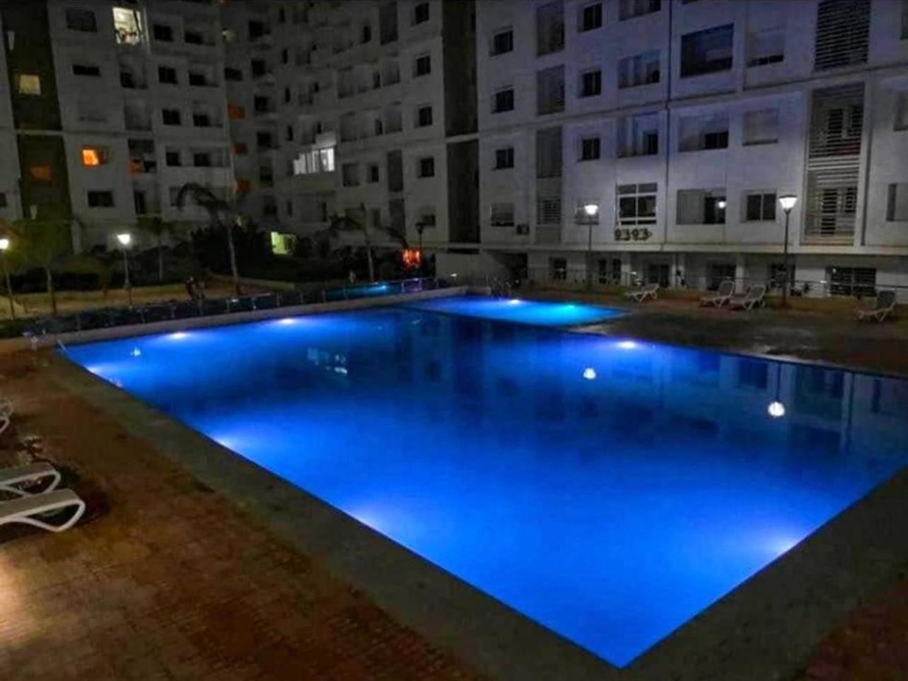 Neuf Islane Piscine