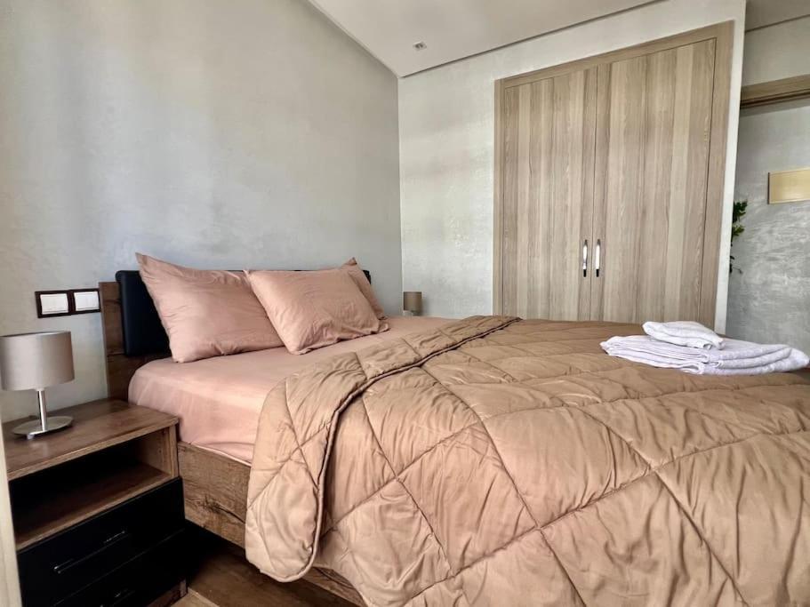 Scandinave Elegant Avec Piscine Apartment