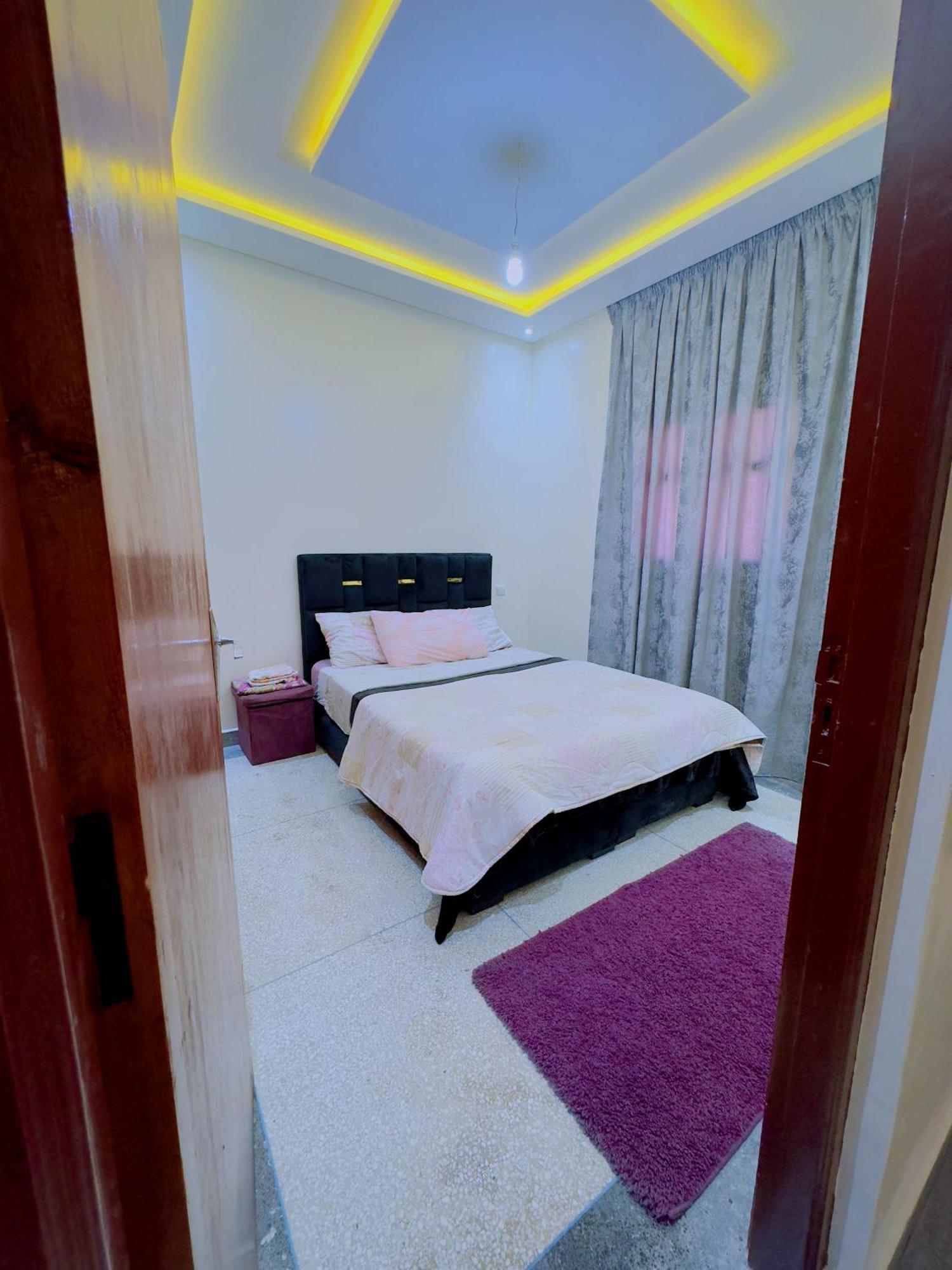 Quiet Near - High Speed Wifi, Free Parking & Private Entry Apartment Agadir