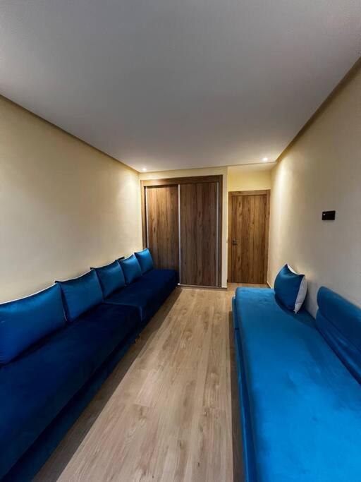 Bay Apartment *