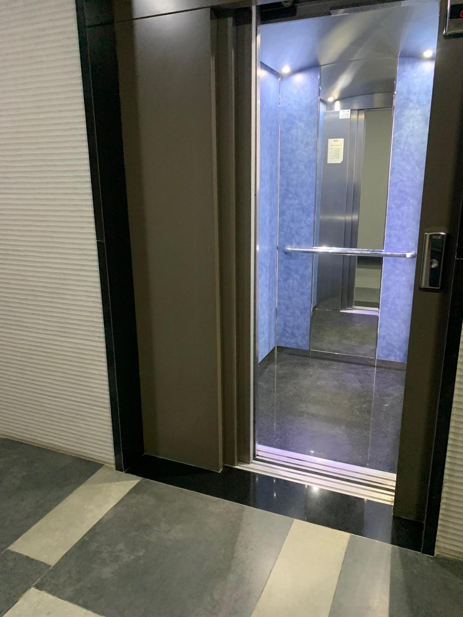 Luxury In Center