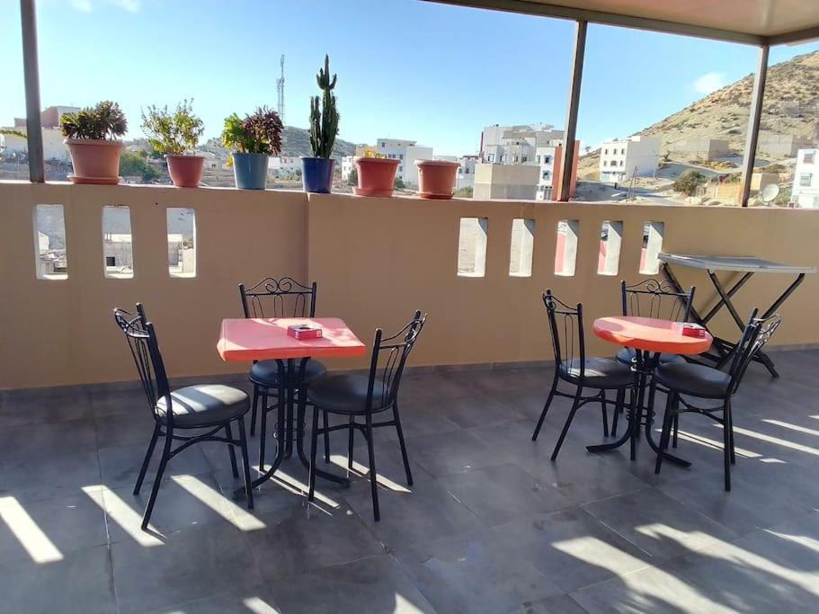 Apartment Joli De Vacances Avec Terrasse Et Balcon *