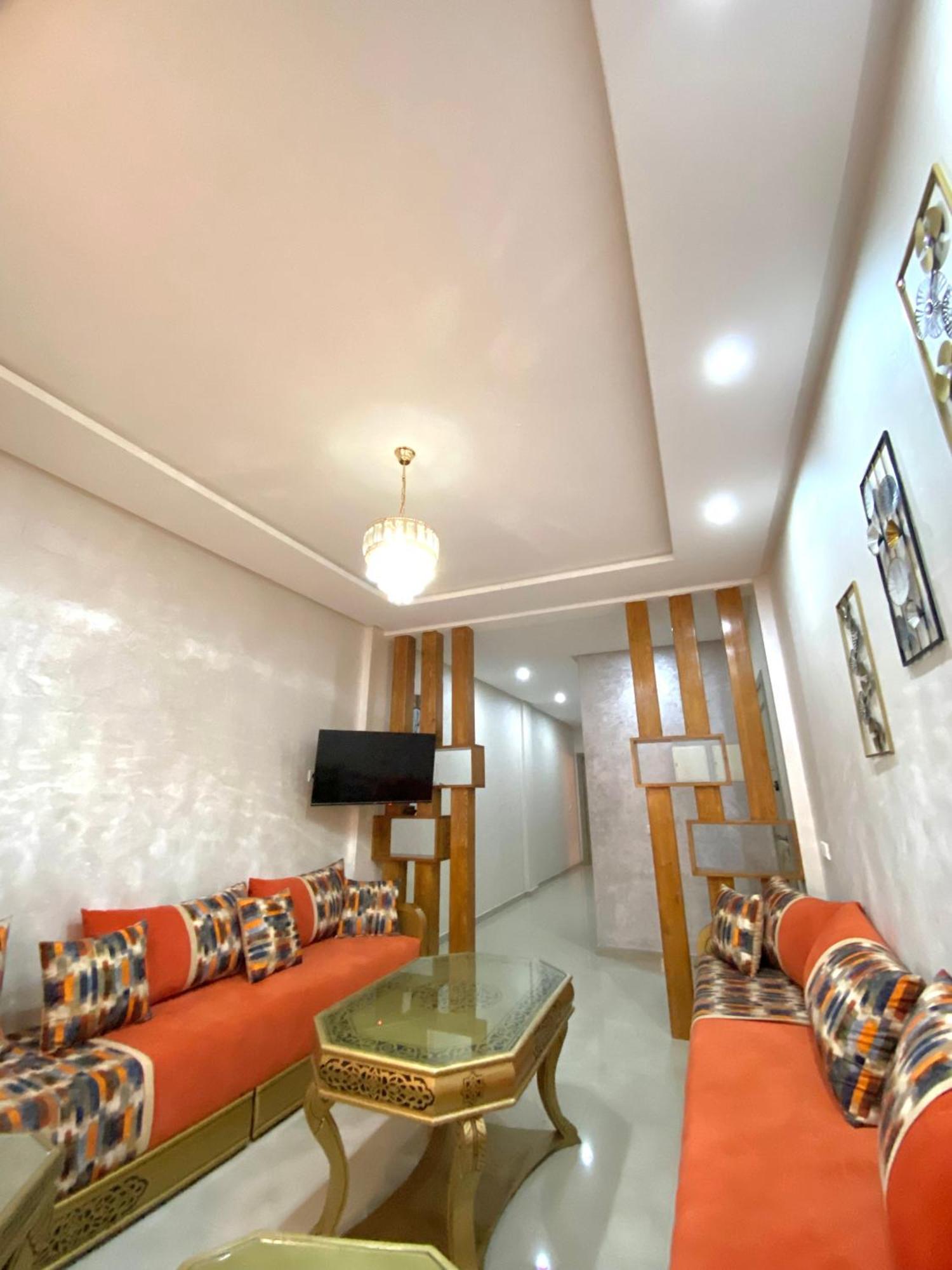 1 Centre Apartment