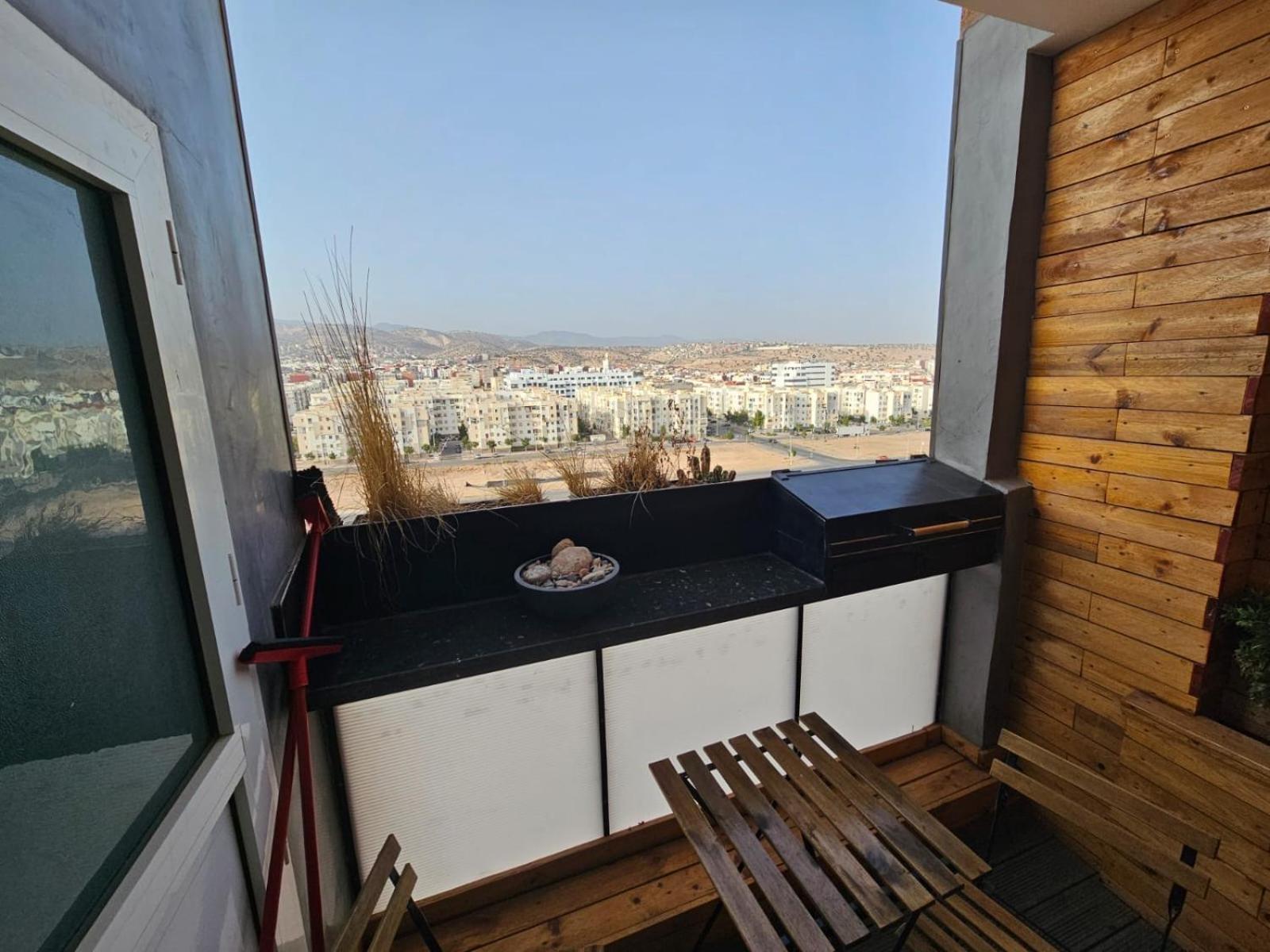 Charming Islan Ac/wifi Apartment