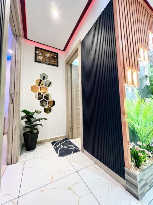 Oasis Luxe 1br With Sunny Pool *