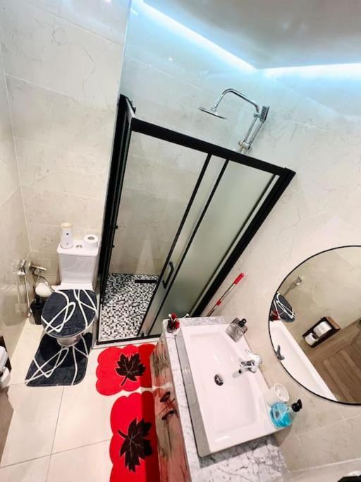 Oasis Luxe 1br With Sunny Pool Apartment