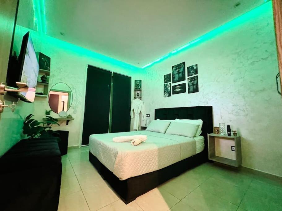 Oasis Luxe 1br With Sunny Pool