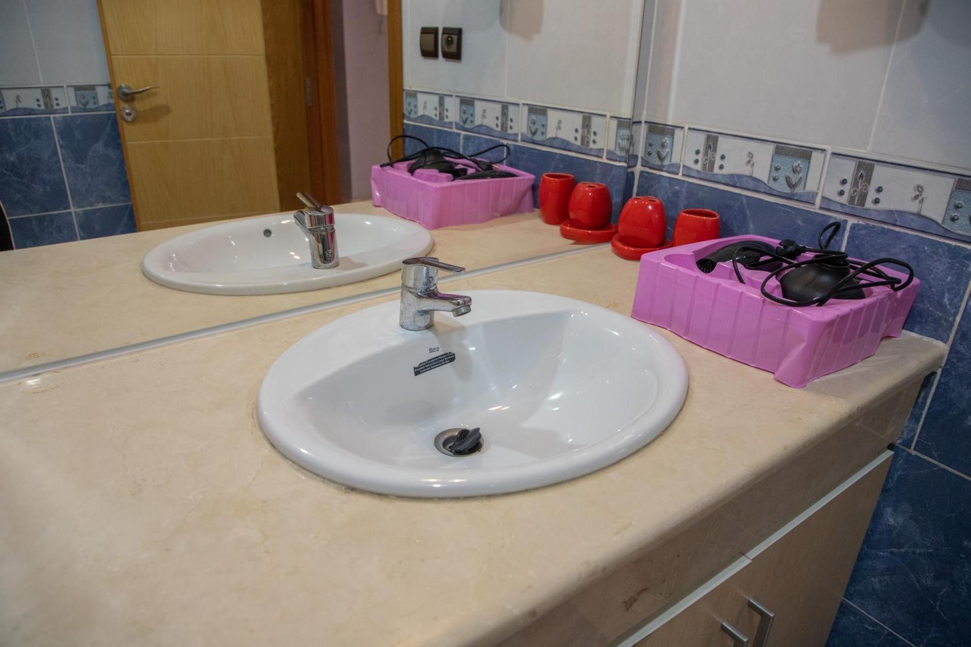 Peaceful In Hay Al Mohammad, Apartment