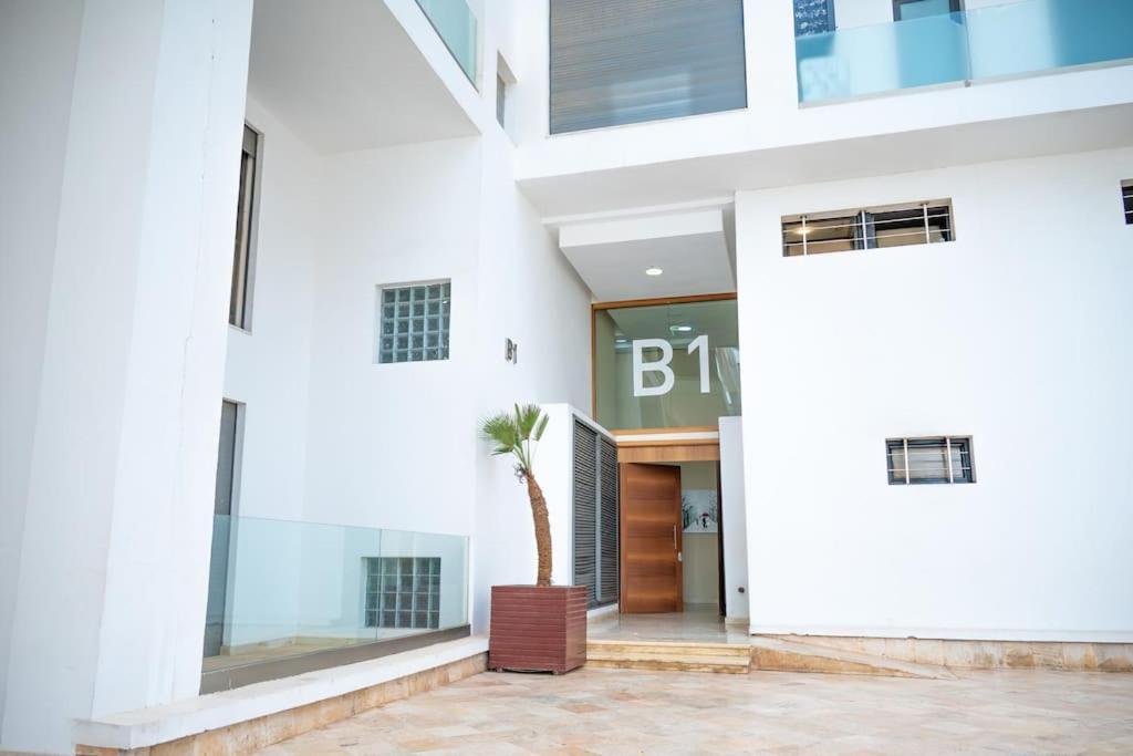 Apartment Prime 2br With Pool, Near And Cafes