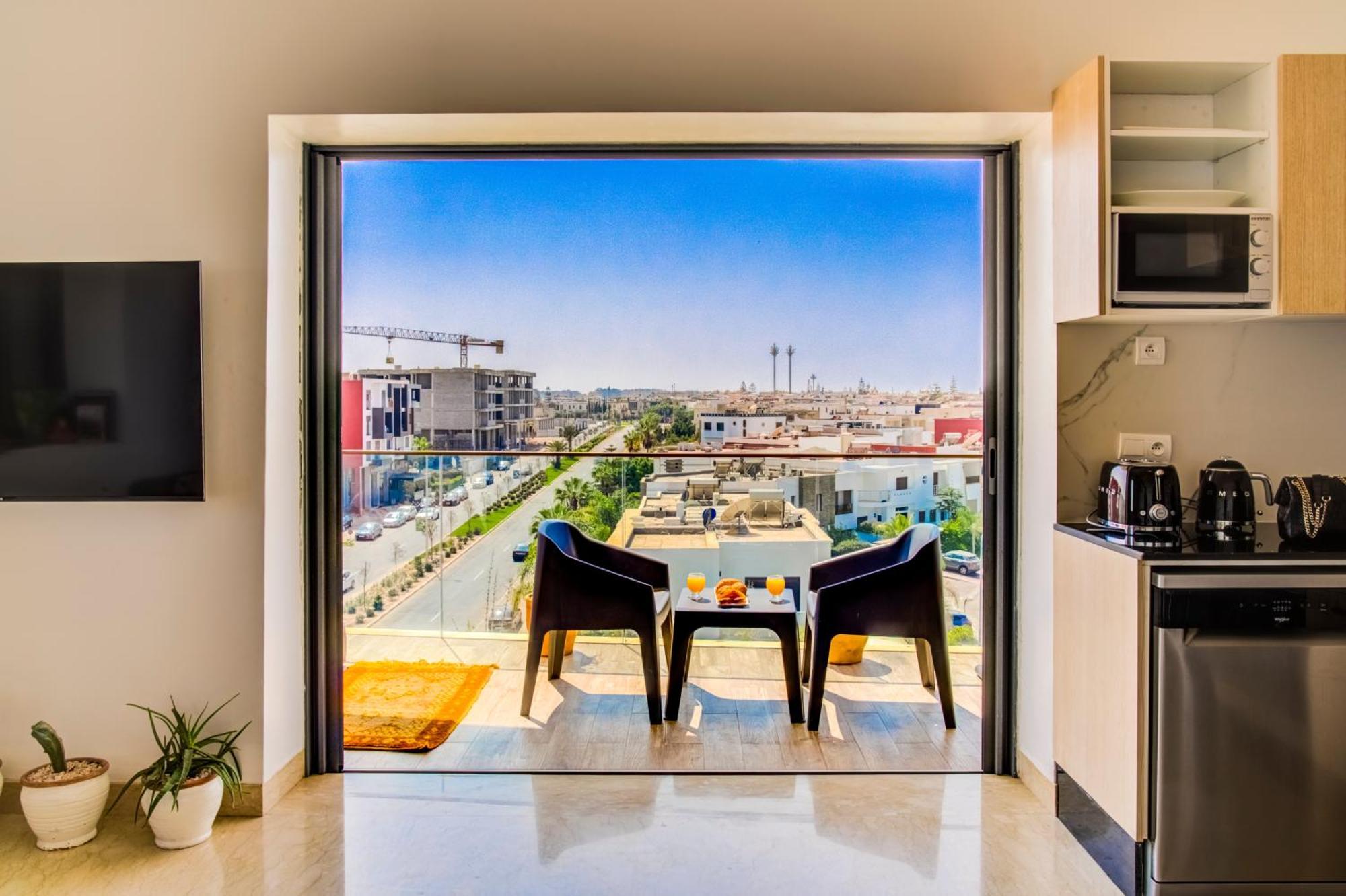 Apartment Panoramic View In Bay, Big Terrace, Pools, Wifi, Parking *